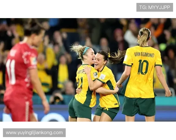 丹麦足球明星托森的辉煌历程与对足球的热爱探索