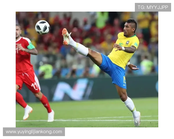 足球巨星化身老年人搞笑恶作剧引发球迷热议与欢笑