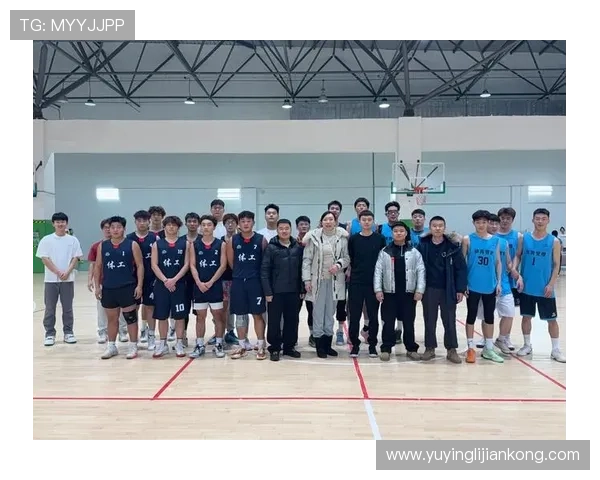 成都篮球队荣登全国篮球耐力排行榜首位展现强大实力与团队精神