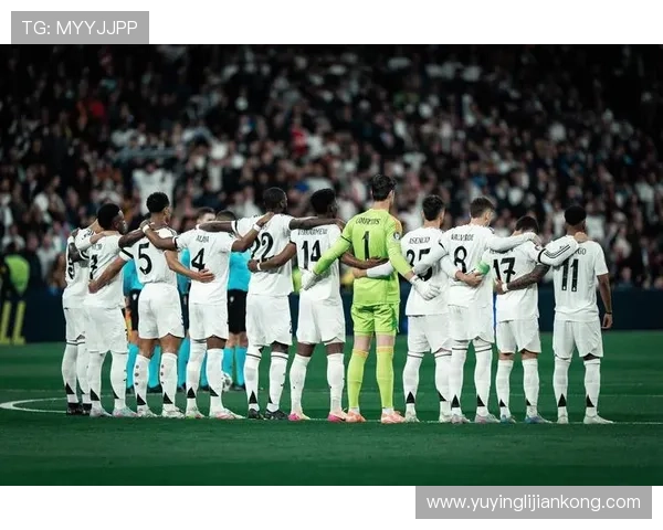 全球足球明星详细资料与成就一览表